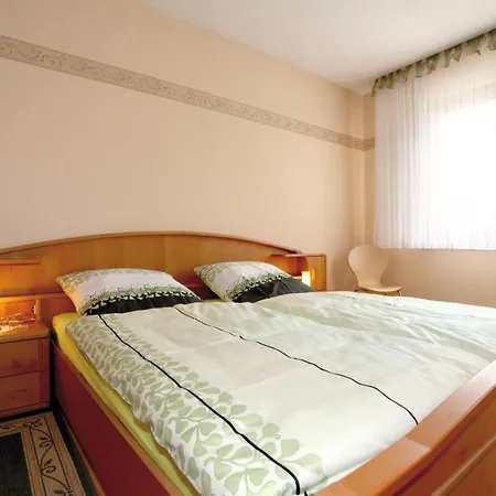 Weingut Weisensee Apartment Sommerach